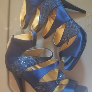 Blue satin Nine West heels